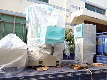 群基轮胎模具电火花机新机安装调试完毕交付...
